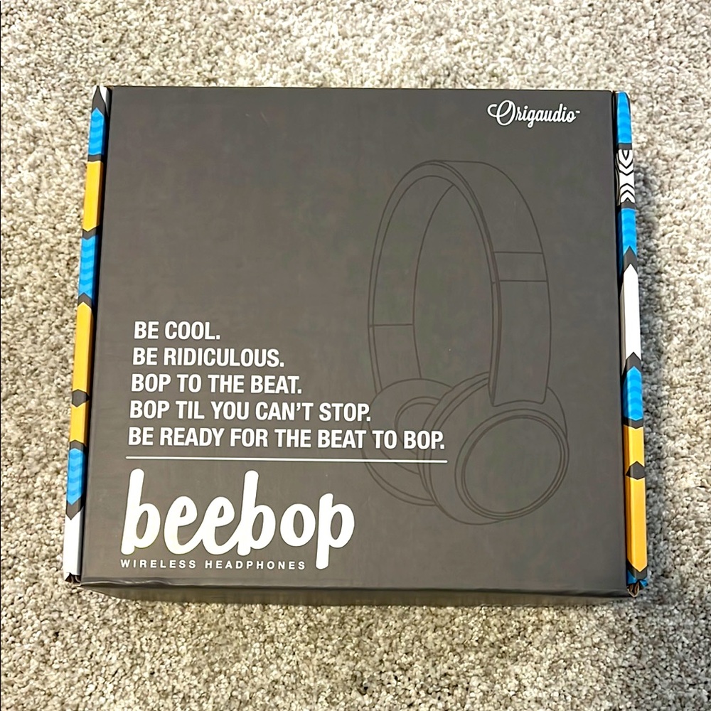 NWOT Beebop Wireless Headphones - Black